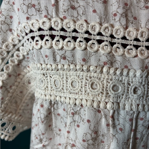 Perch Elegant Lace Trim Women's Blouse Plus Size - Picture 4 of 6